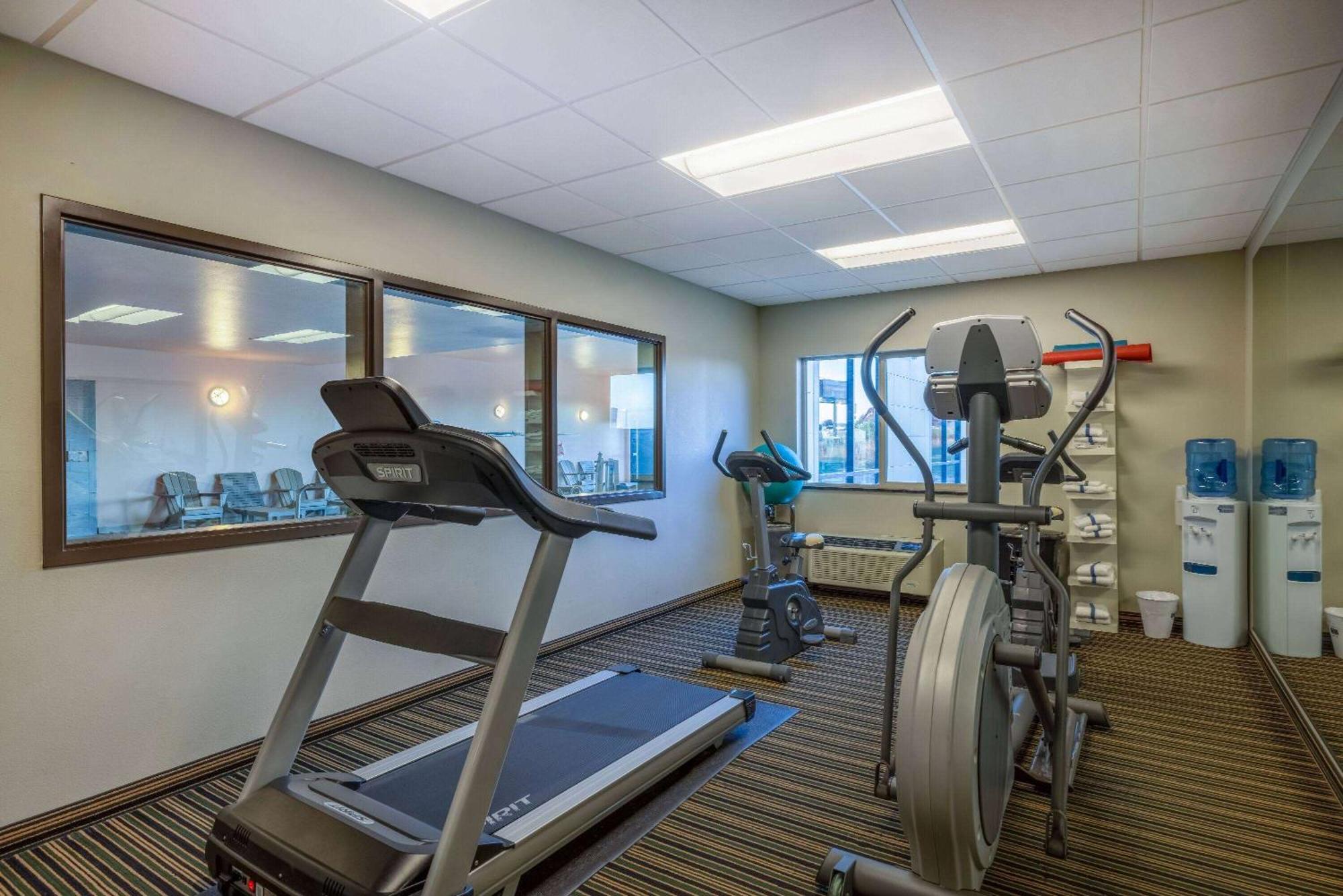 Baymont By Wyndham Rapid City Exterior photo